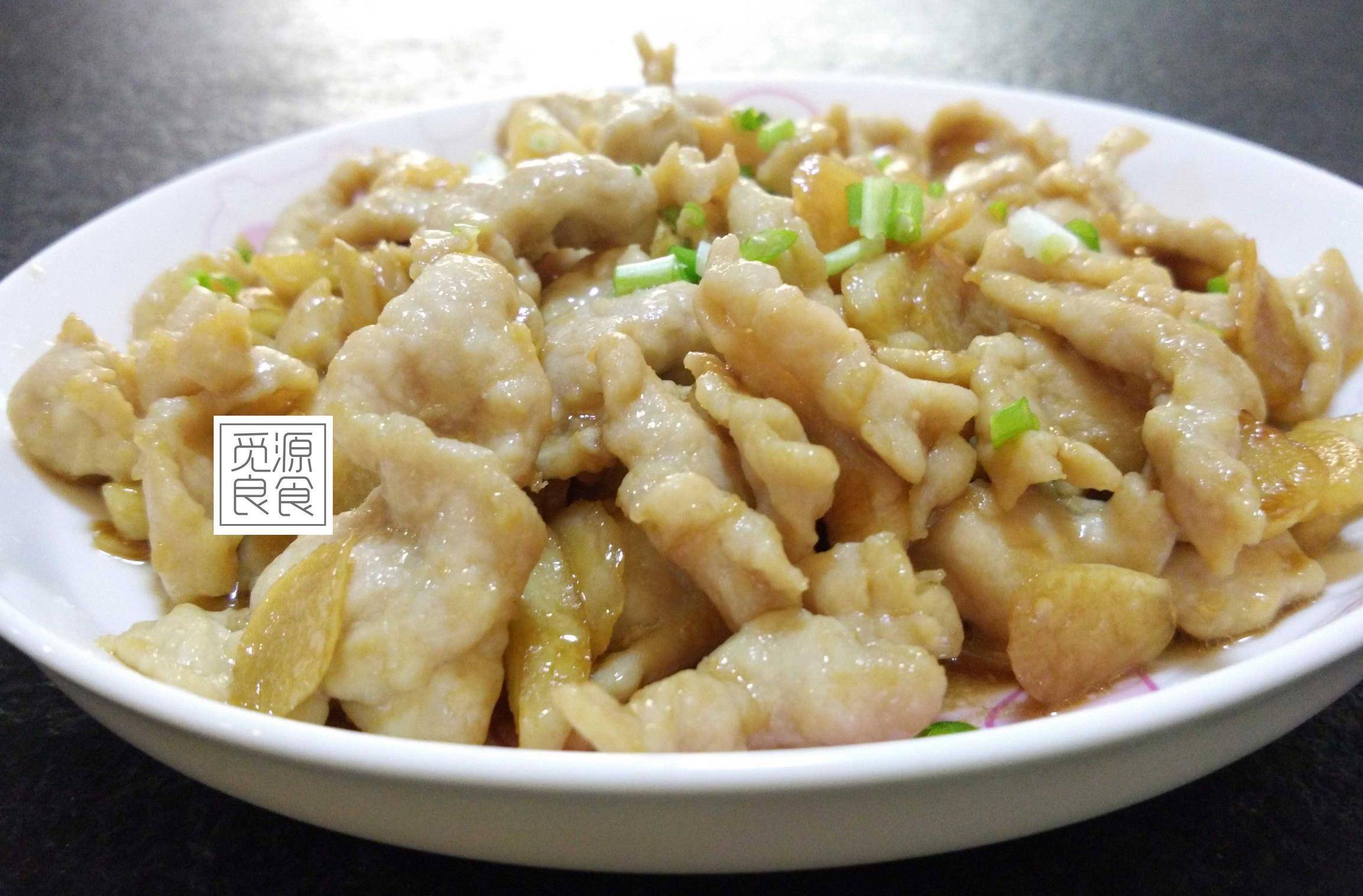 猪肉别再炒青椒,换个做法肉片柔软香嫩,蒜香浓郁下饭下酒都